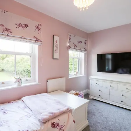 Holiday home Manor House