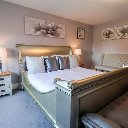 Holiday home Manor House *